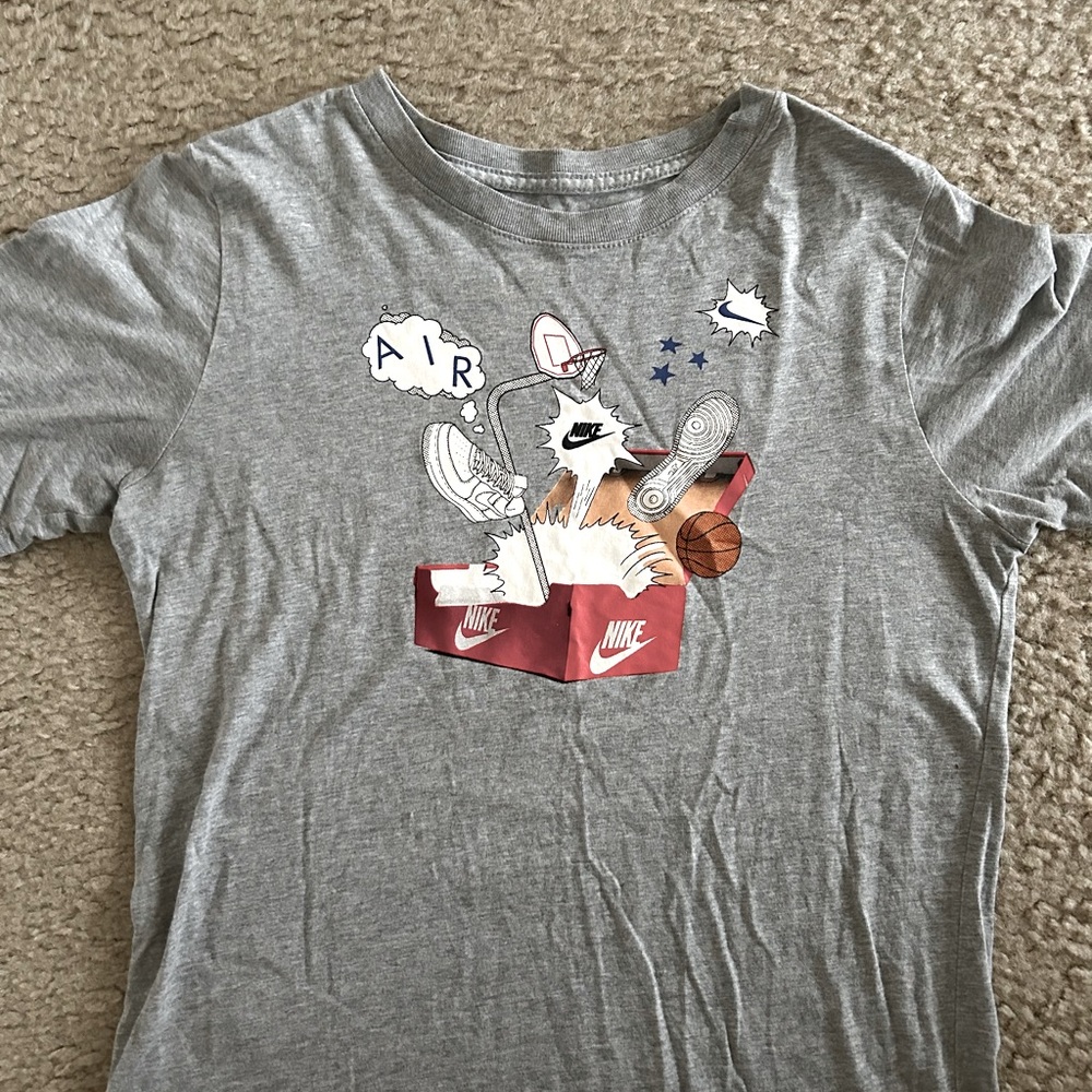 Boys Youth Nike Shoebox Design t-shirt